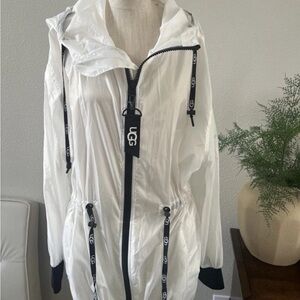 New UGG Carinna Women White Hooded Drawstring Clear Rain Coat Jacket Size Large